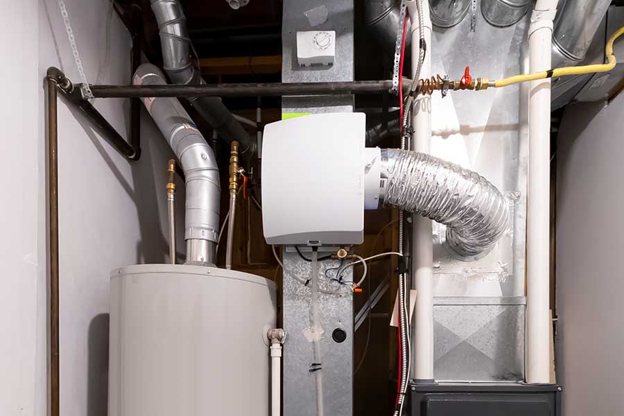 HVAC humidifier with flexible duct connection